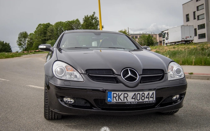 Mercedes-Benz SLK cena 59900 przebieg: 56400, rok produkcji 2006 z Krosno małe 529